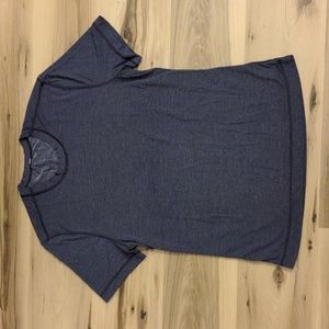 Pristine Lululemon Men's metal vent shirt. Dark bluish purple. Size S or M